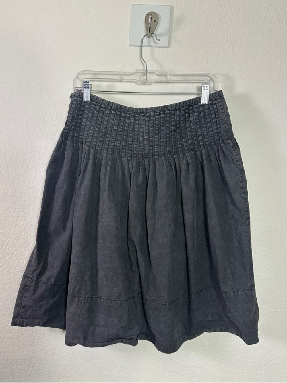 Free People Dainty Bohemian Peyton Pintuck Midi Skirt Washed Black Size 14 - Picture 13 of 16